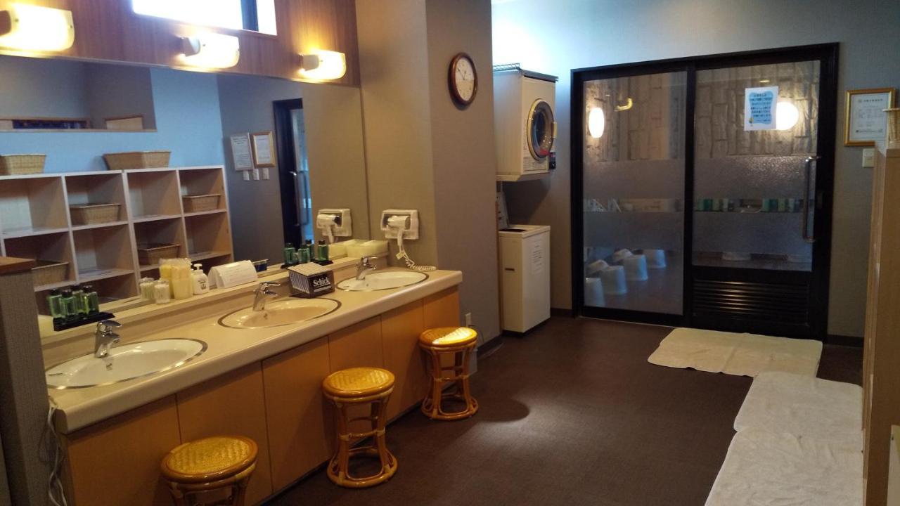 Hotel Route-Inn Yonezawa Ekihigashi Exterior foto