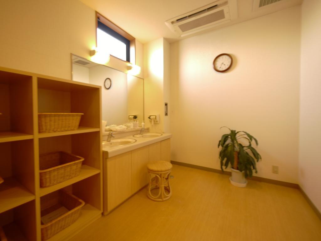 Hotel Route-Inn Yonezawa Ekihigashi Exterior foto